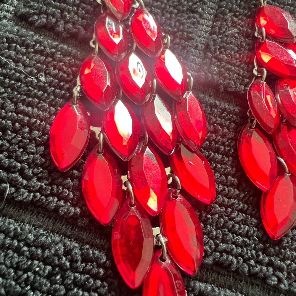Radiant Scarlet Drop Earrings vintage